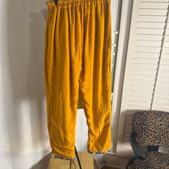 Girls Traditional Indian Salwar Kameez Set 8-10 - Picture 2 of 8